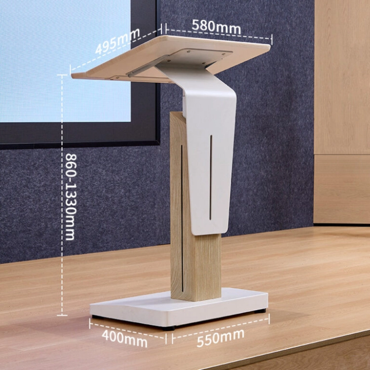 buc-phat-bieu-7-1-768x768