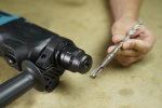 may-khoan-be-tong-makita-m8701b-9