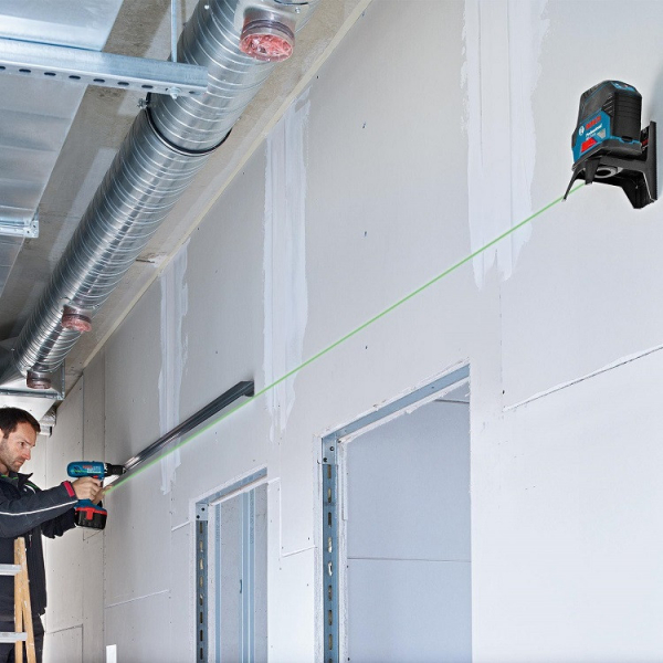 may-can-muc-laser-2-tia-xanh-1-tia-do-bosch-gcl2-15g-1-1