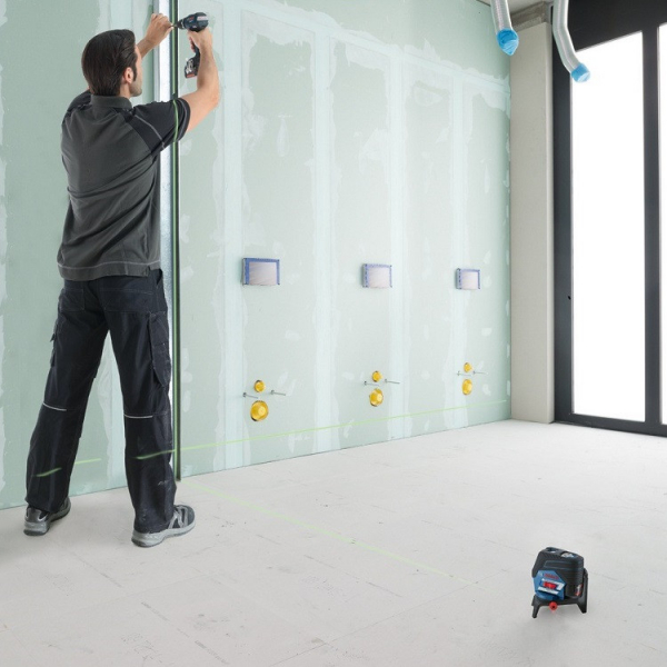 may-can-muc-laser-2-tia-xanh-bosch-gcl2-50cg-18