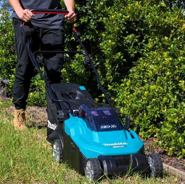 may-cat-co-day-tay-dung-pin-makita-dlm382z-7