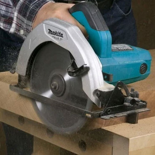 may-cua-dia-chay-dien-makita-m5801b-185mm-1050w-7