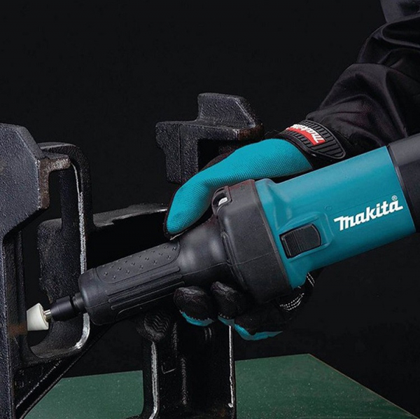 may-mai-khuon-makita-gd0601