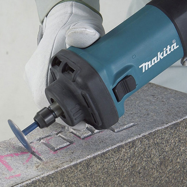 may-mai-khuon-makita-gd0602-3