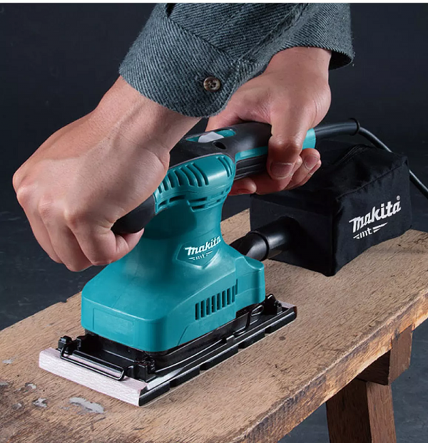 may-cha-nham-chu-nhat-makita-m9203b-190w-2