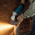 may-mai-chay-dien-makita-m9001b-2000w-230mm-3