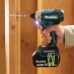 may-van-vit-dung-pin-makita-dtd157rtj-218v-5-2-4