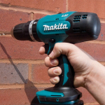may-khoan-bat-vit-makita-dhp453z-18v-ko-pin-sac-3