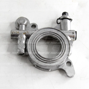 Bơm dầu cưa xích - 365 (Chưa có bánh răng)