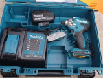may-bat-vit-makita-dtd156rf-1