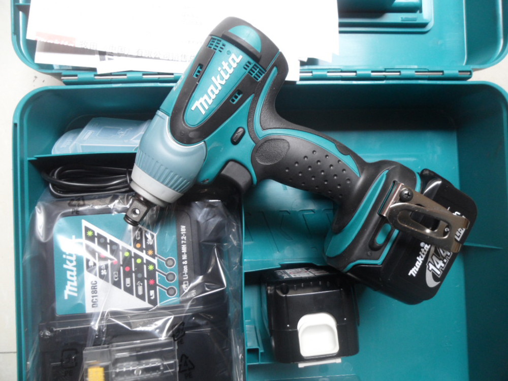MÁY BẮT VÍT DÙNG PIN MAKITA BTD134RFE