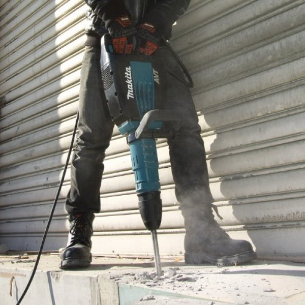 Makita-HM1214CX-27-Pound-AVT-Demolition-Hammer-0-1