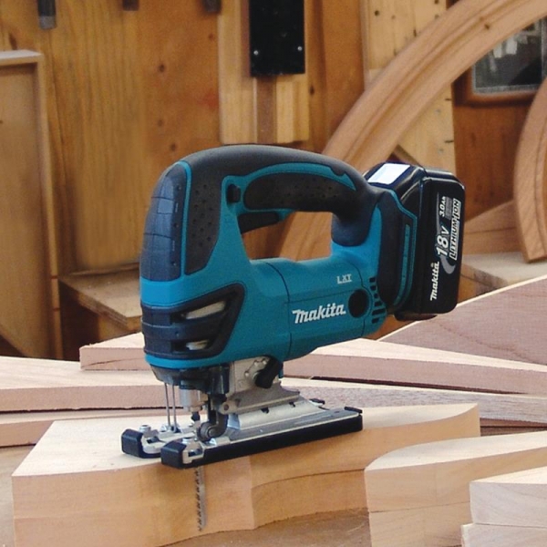 Makita_DJV180RFE_2