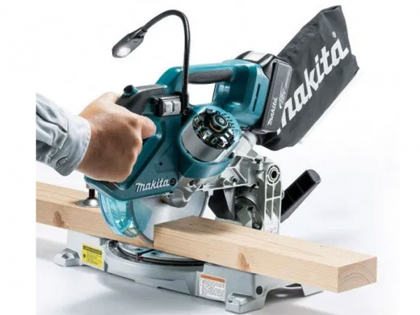 may-cua-da-goc-de-ban-dung-pin-makita-dls600z-3