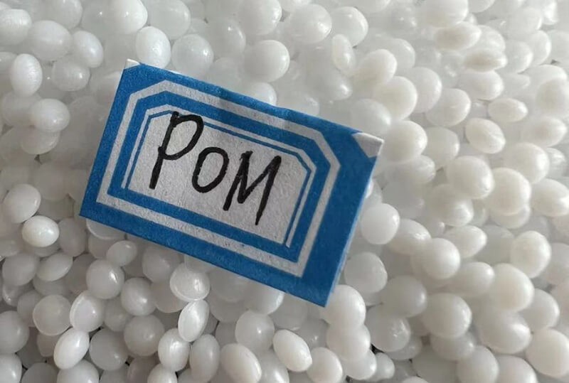 Nhựa POM là gì? Đặc tính kỹ thuật và ứng dụng của Polyoxymethylene