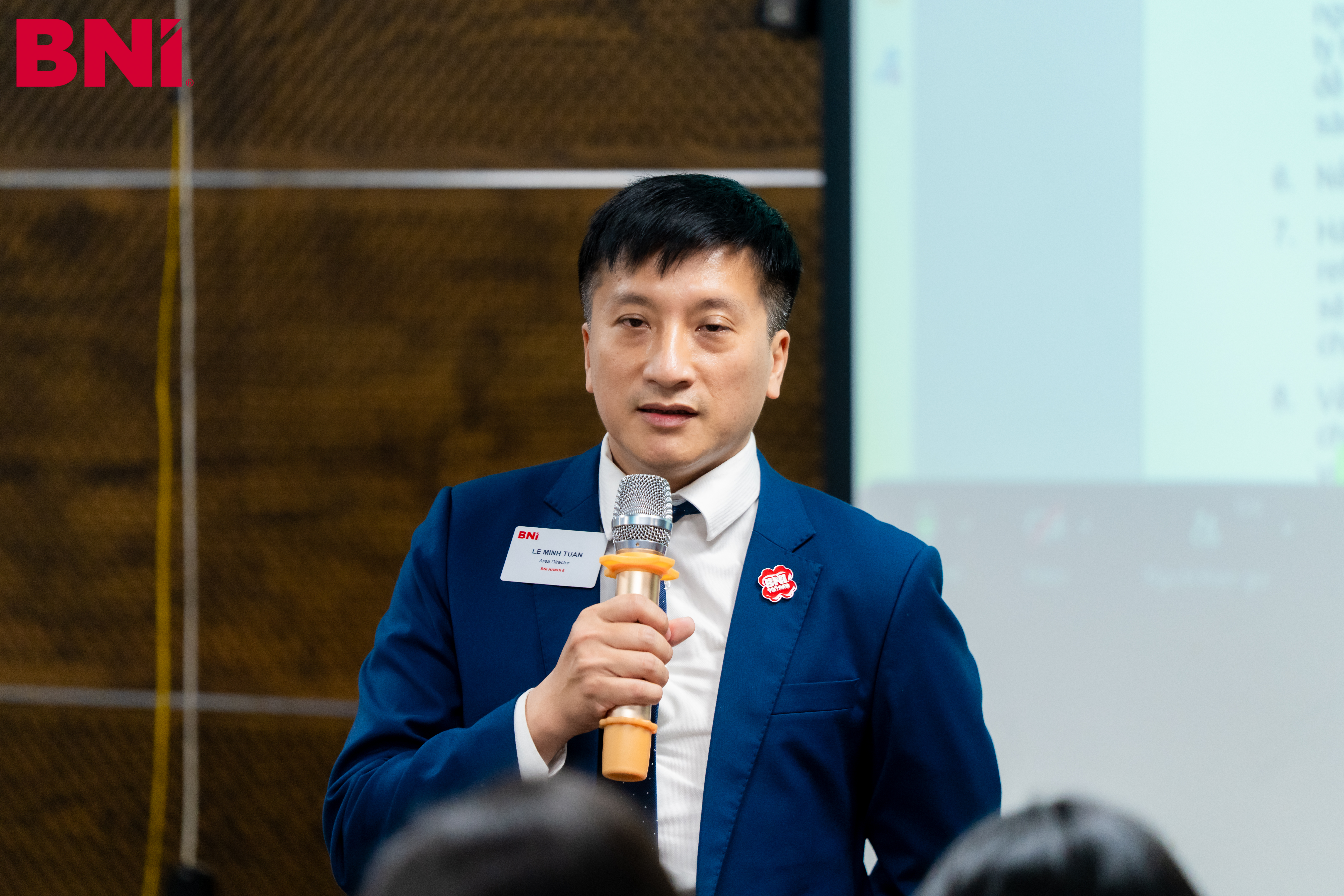 hanh dong giup ban tim ra y nghia cuoc song va gia tri ban than