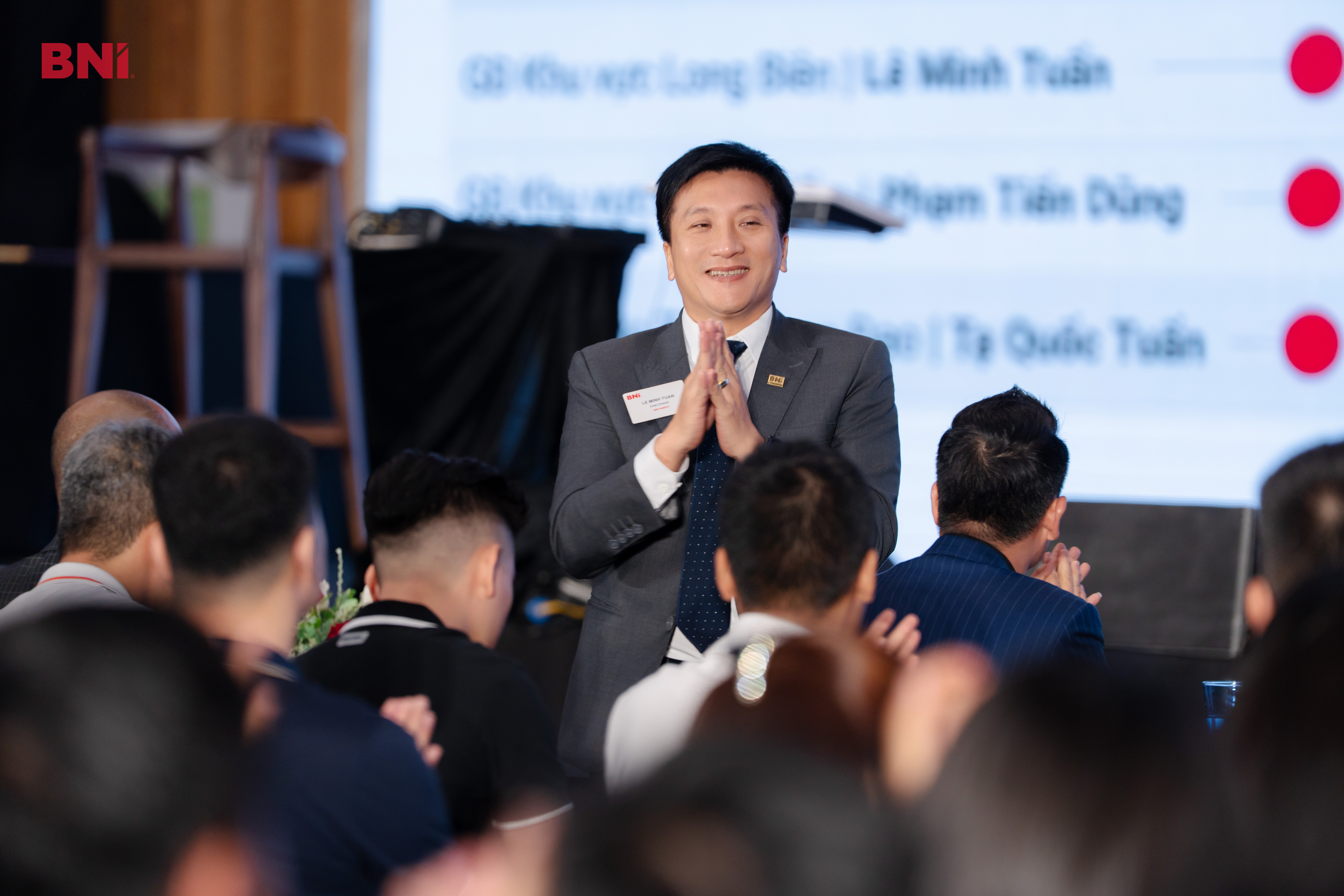 Lãnh đạo thấu hiểu là gì? Cách dẫn dắt đội nhóm hiệu quả