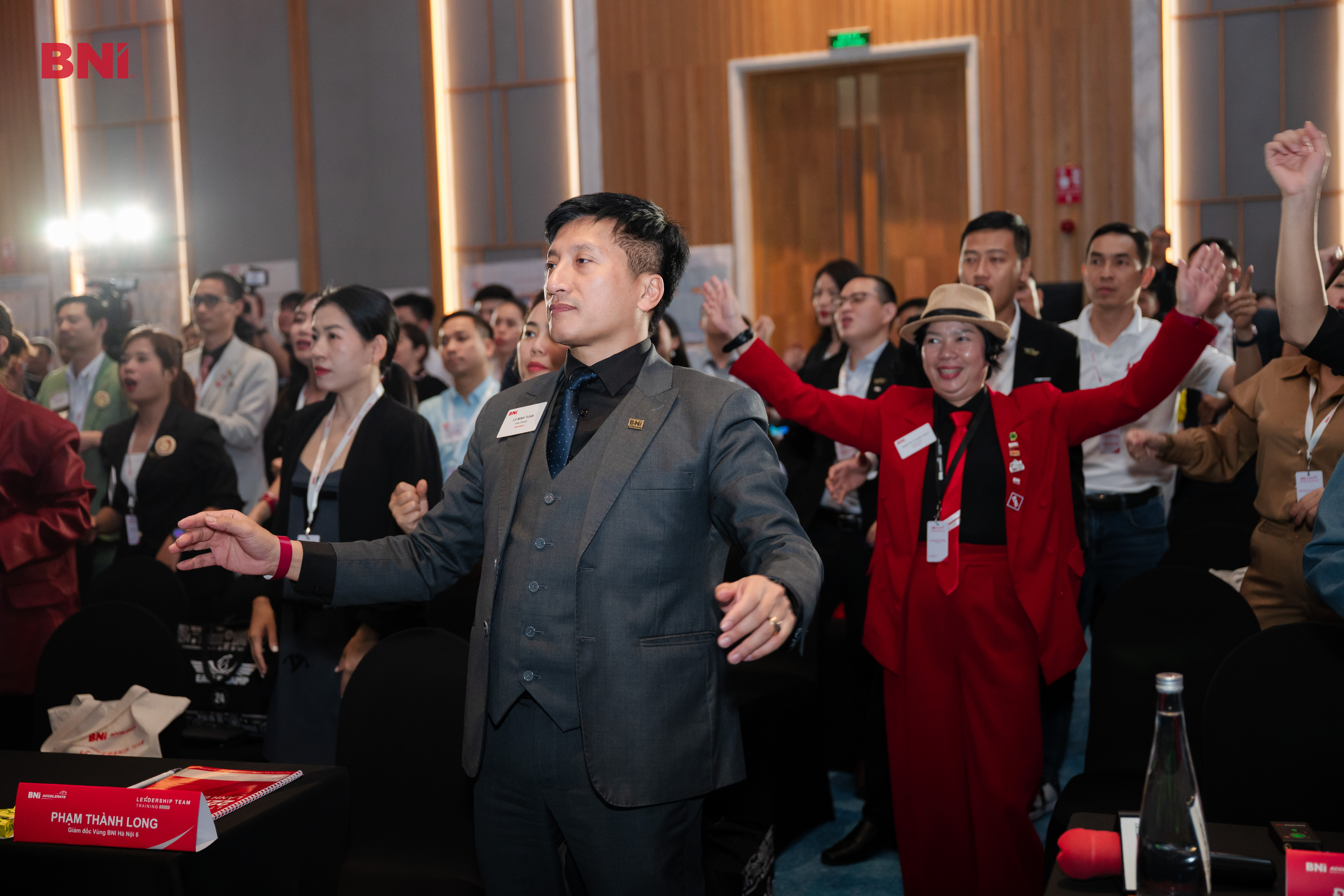 Đọc vị khách hàng bằng DISC trong bán hàng để giao tiếp hiệu quả