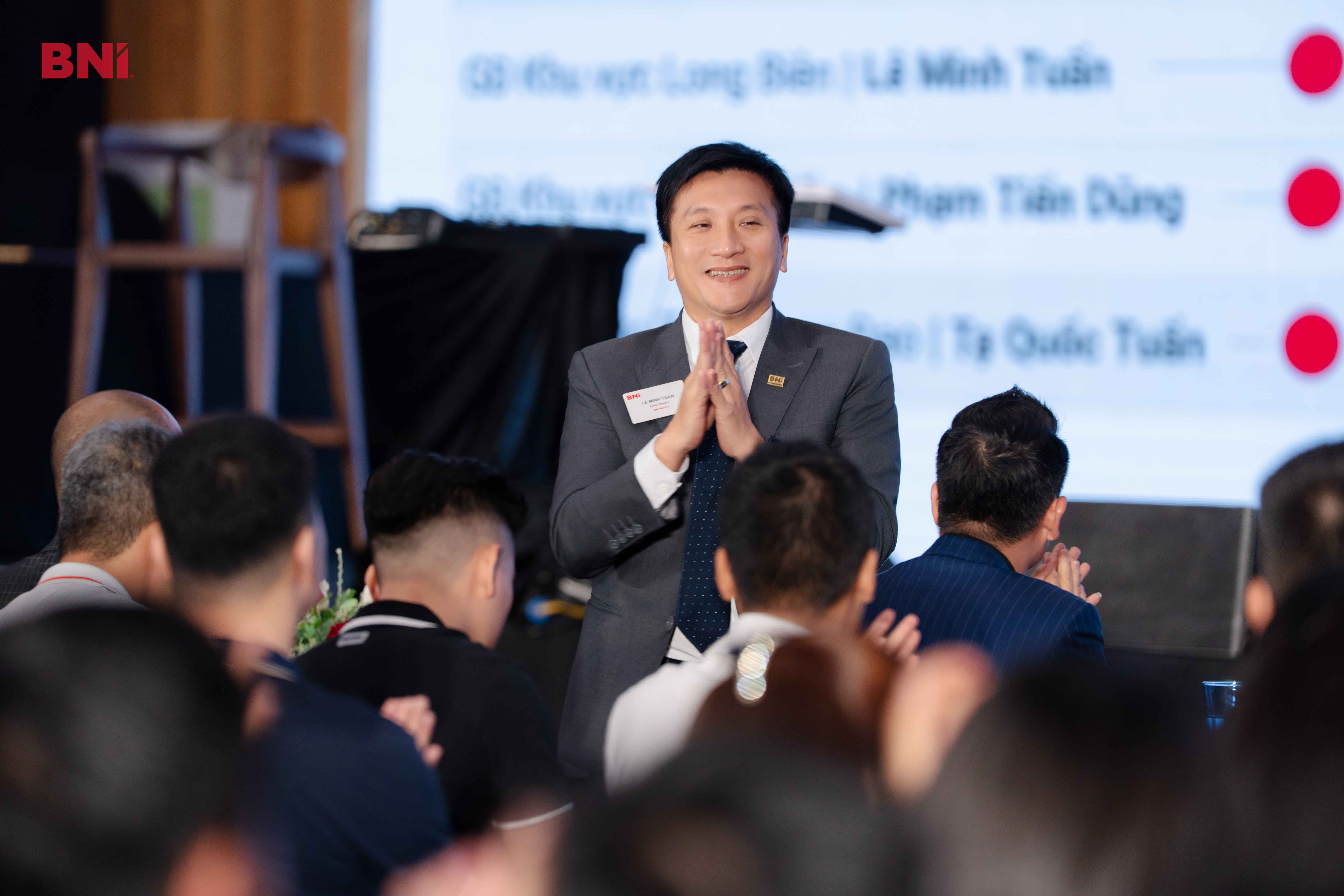 Cách giao tiếp hiệu quả với nhóm D trong DISC để giảm xung đột