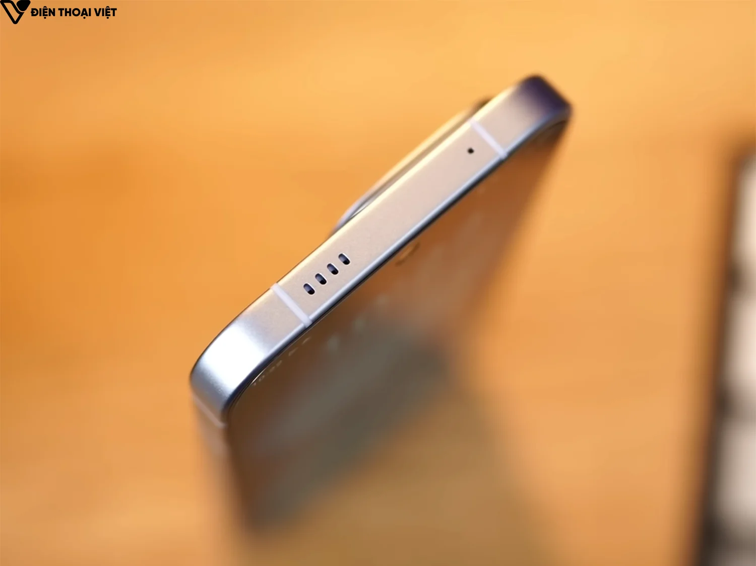 danh-gia-iqoo-15r-canh-tren