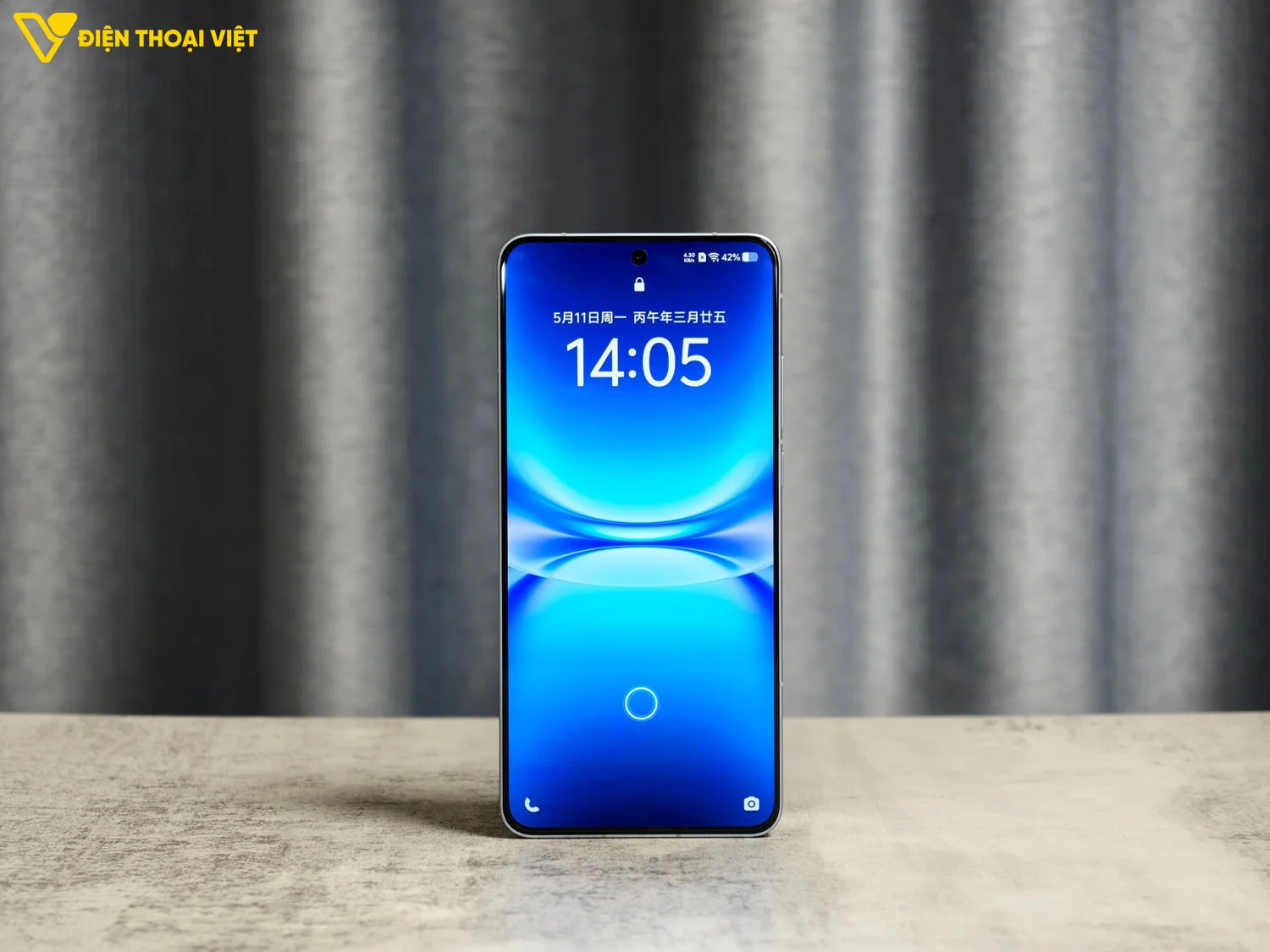 Màn hình 6.82 inch 2K trên iQOO 15T