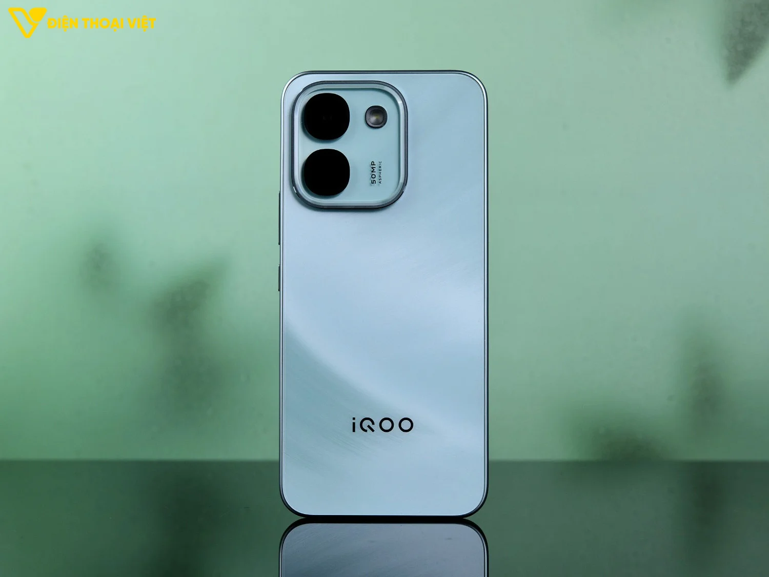 iQOO Z11S nằm trong phân khúc nào?