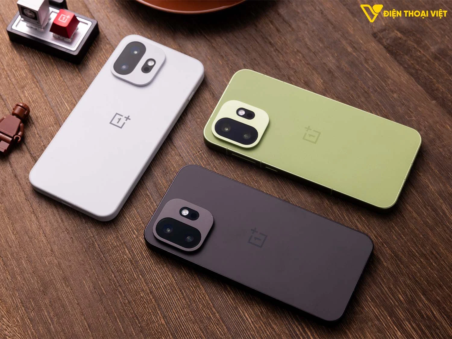 Các phiên bản màu trên OnePlus 15T