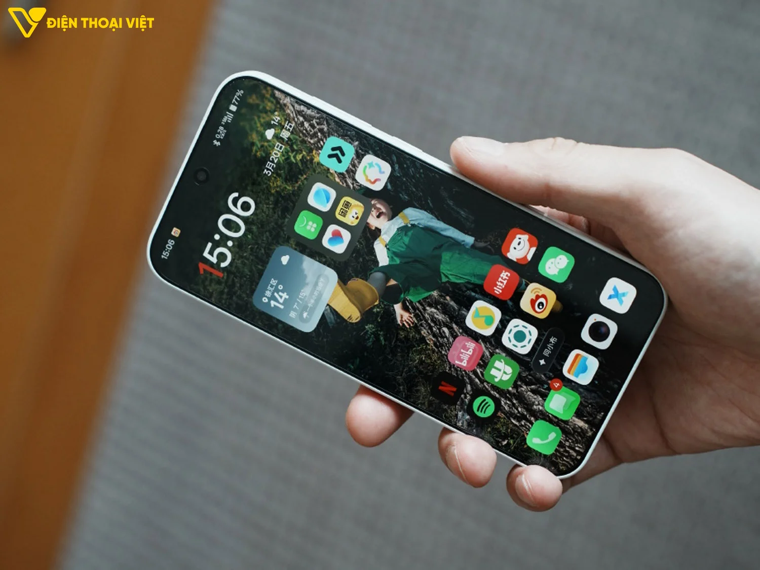 Màn hình AMOLED 1 tỷ màu