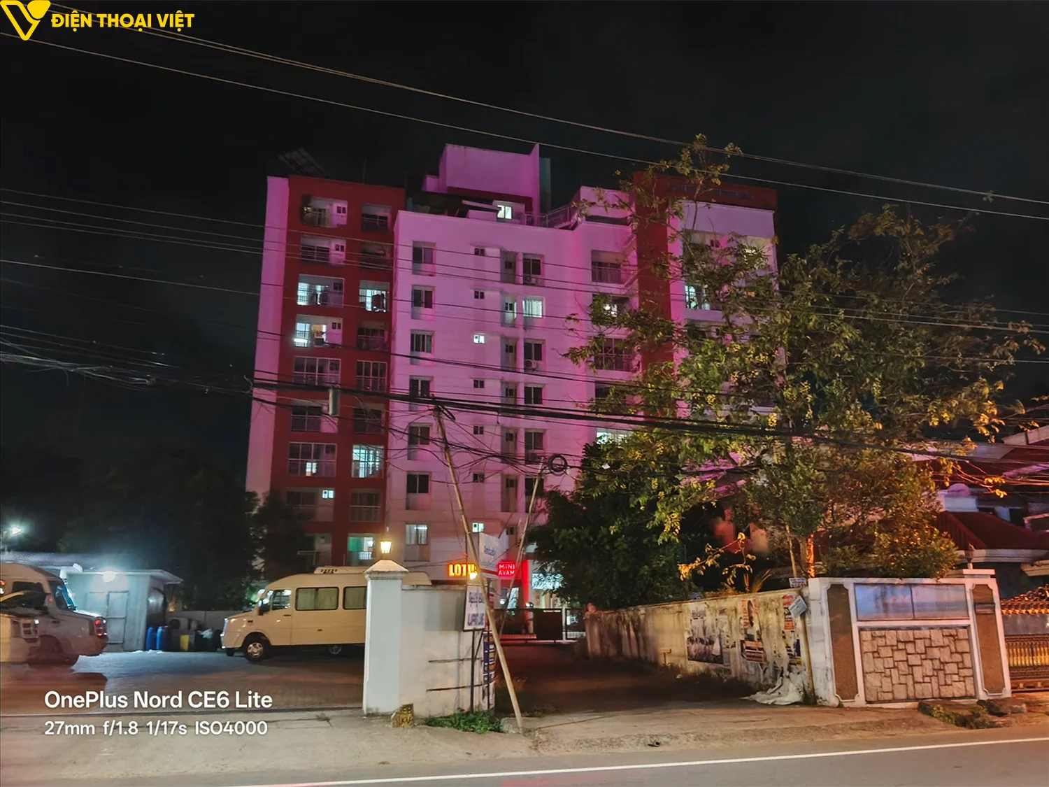 Ảnh chụp ban đêm bằng camera chính