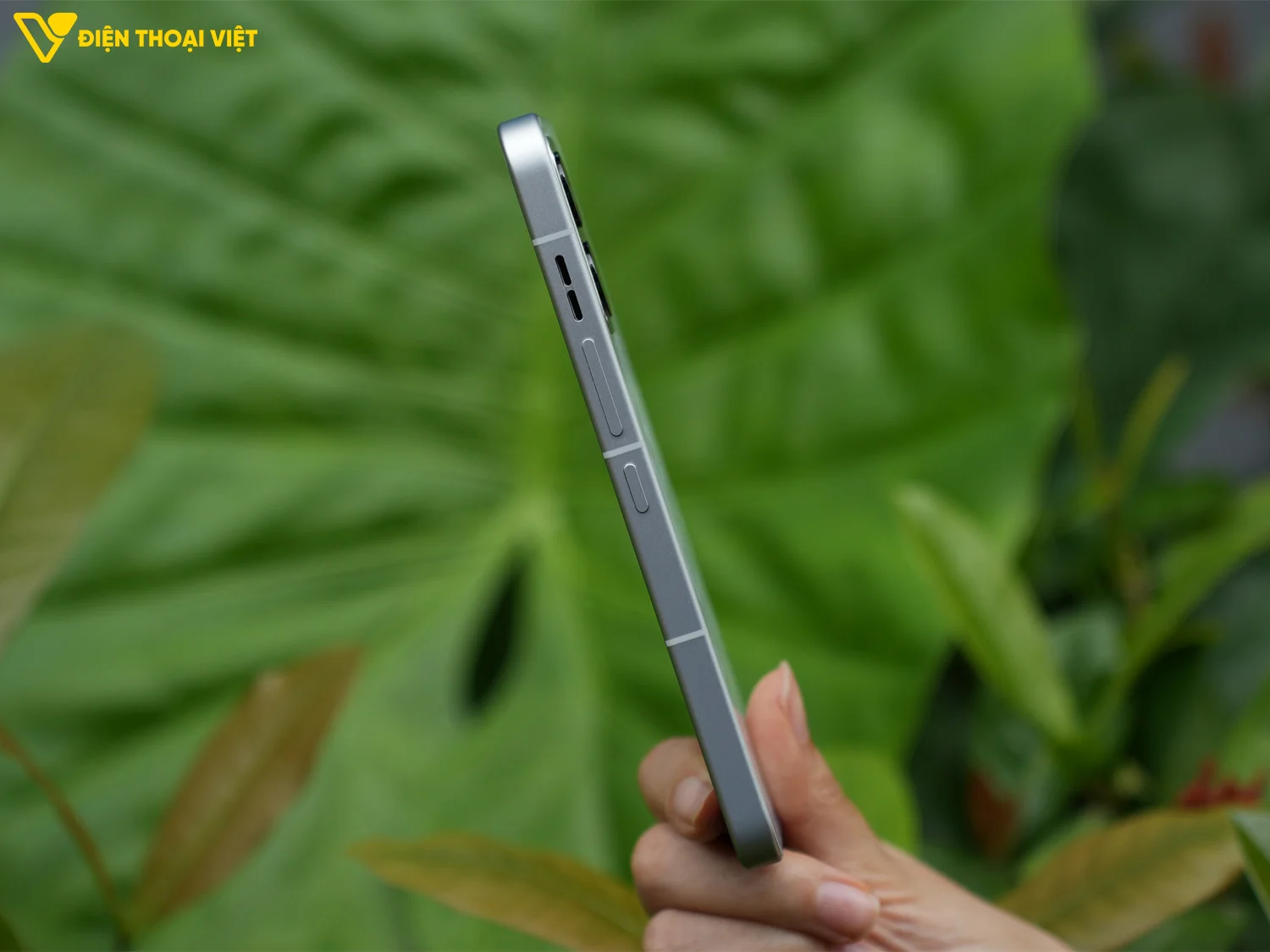 Cạnh phải OPPO K15 Pro