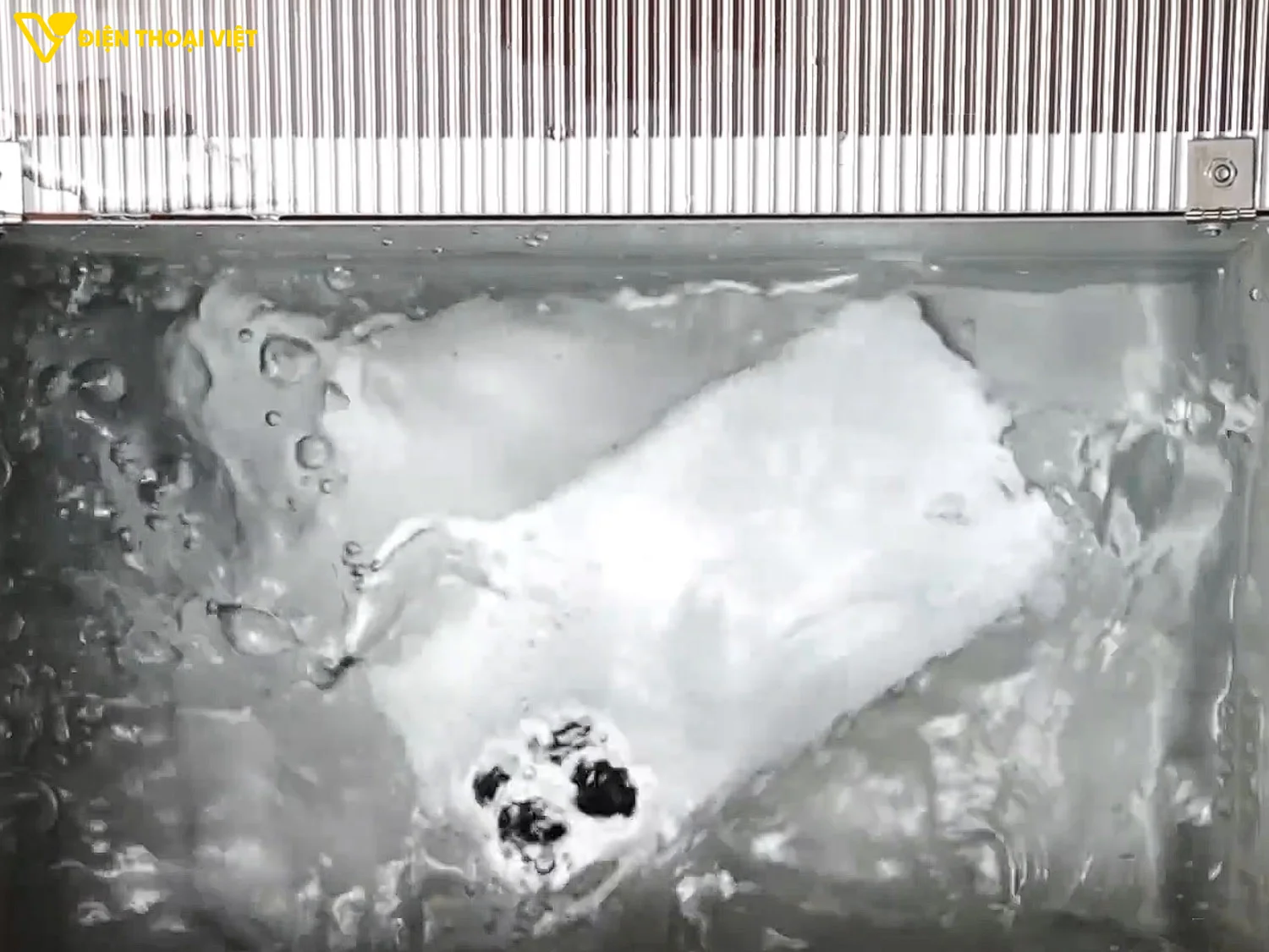 Khả năng kháng nước vô đối OPPO K15 Pro