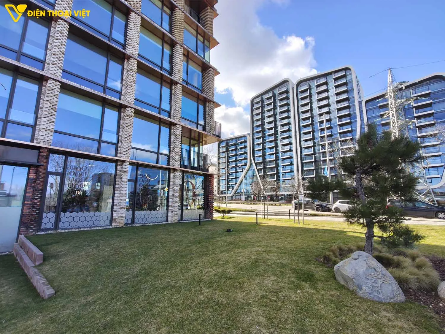 Ảnh chụp góc siêu rộng POCO X8 Pro Max