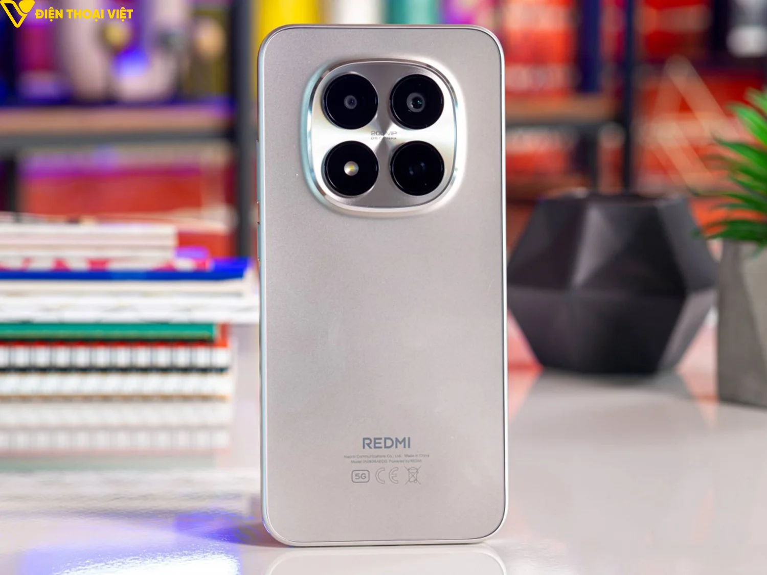 danh-gia-redmi-note-15-pro-chinh-hang-mat-lung-2