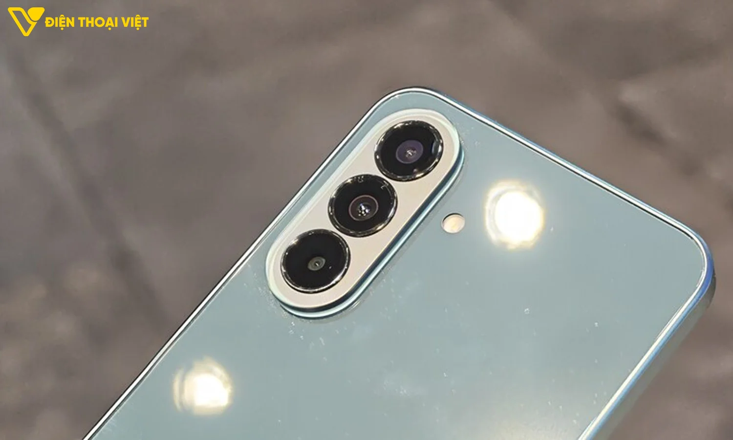 Cụm camera trên Samsung A57