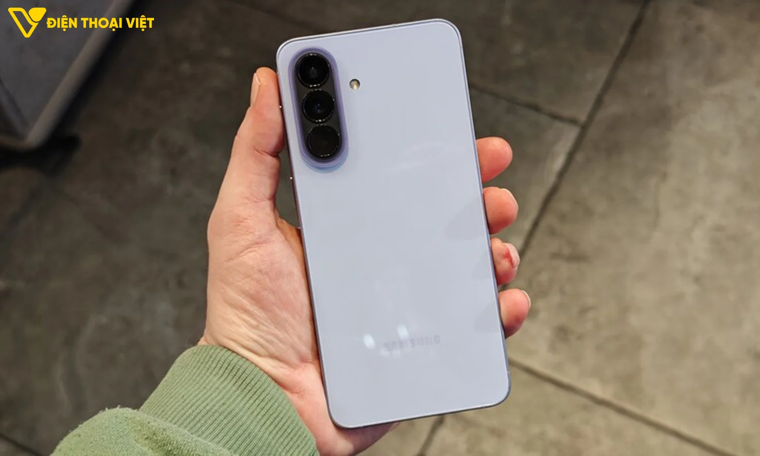 Mặt sau Samsung A57