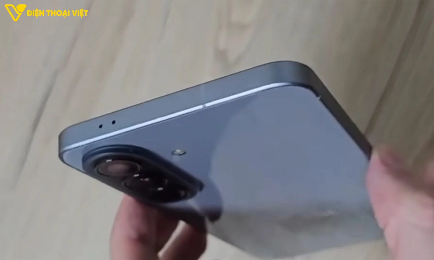 Cạnh trên Samsung A57