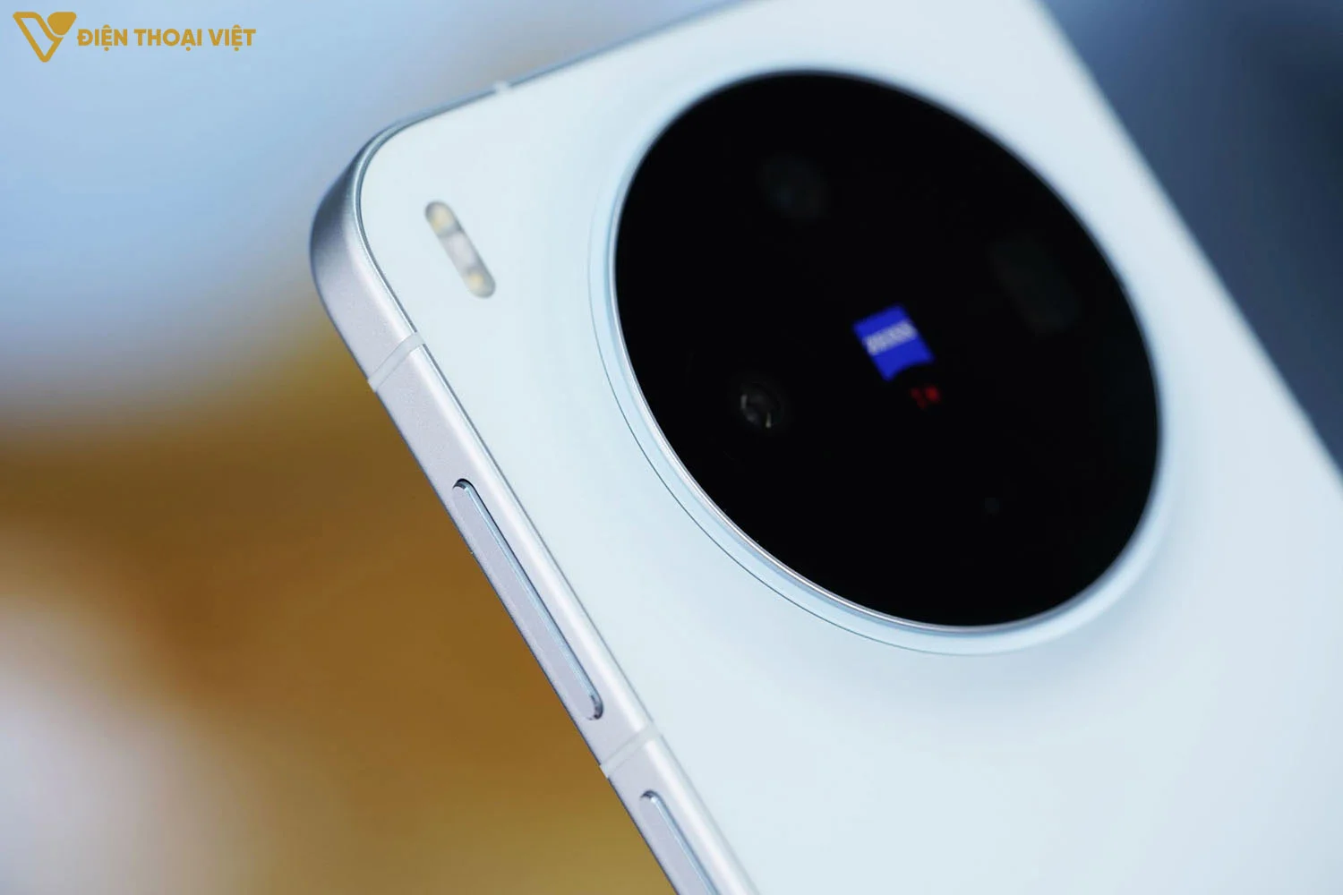 Camera sau Vivo X300