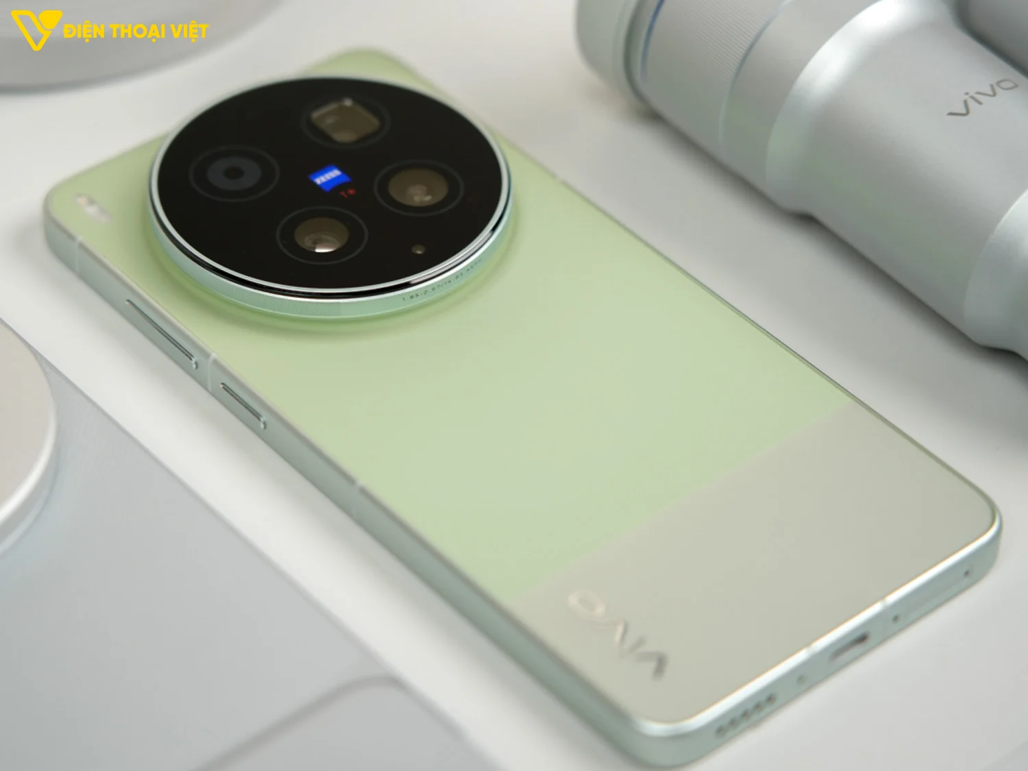 Đánh giá Vivo X300 Ultra ngoại hình