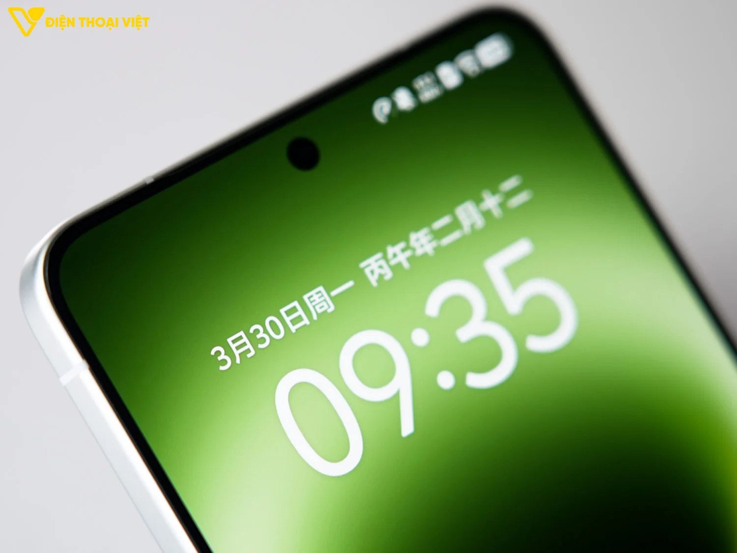 Màn hình LTPO AMOLED cực chi tiết