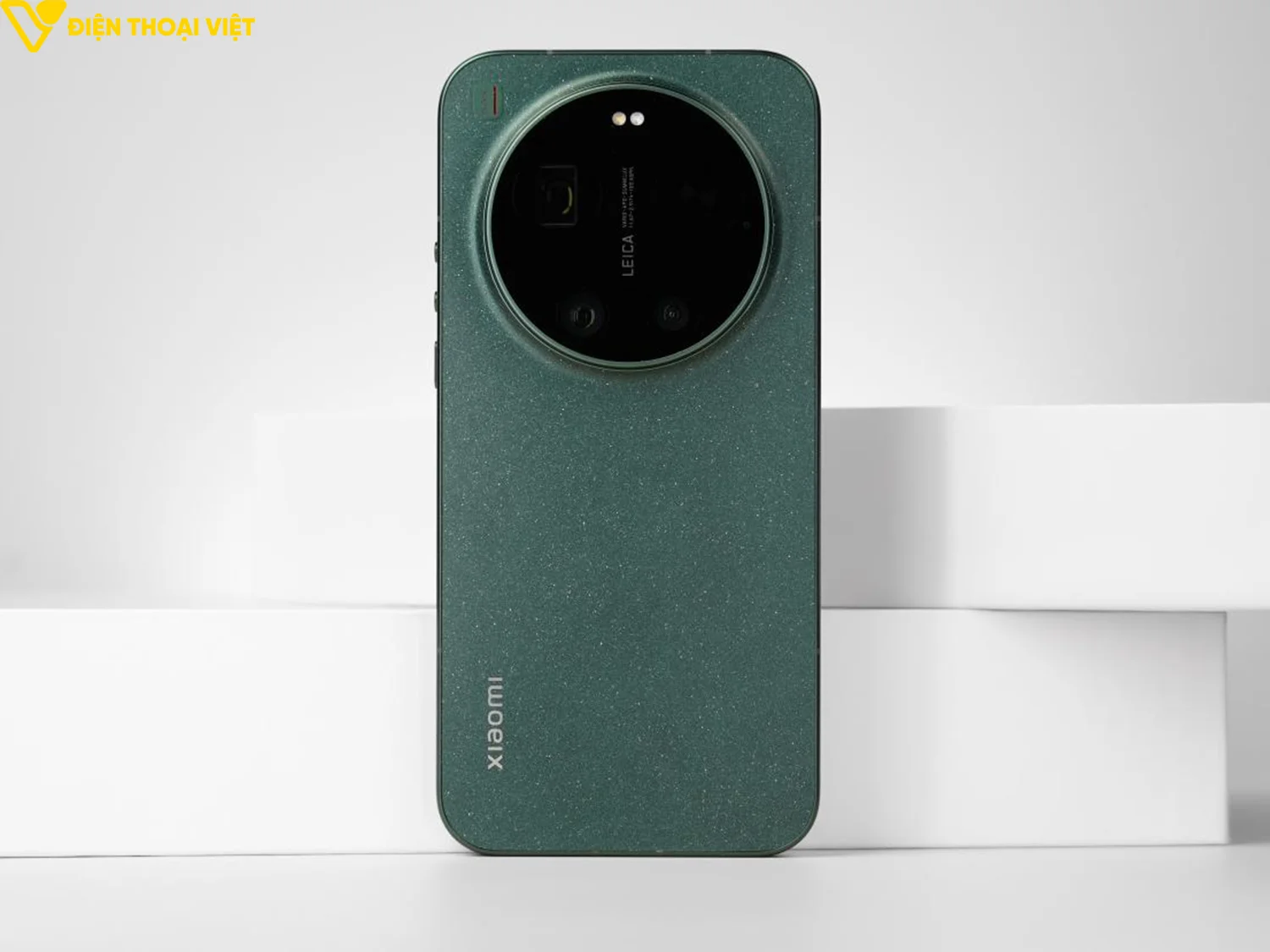 danh-gia-xiaomi-17-ultra-mat-lung