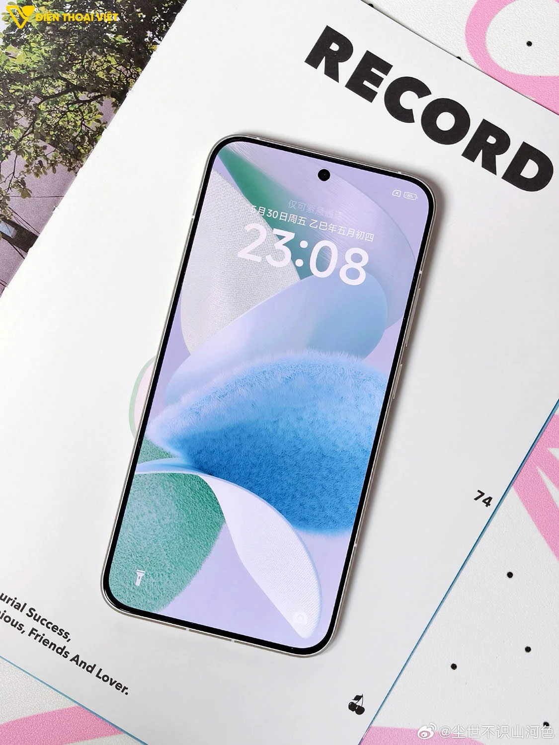 màu sắc hiển thị từ REDMI K80 Ultra lại trong trẻo một cách bất ngờ