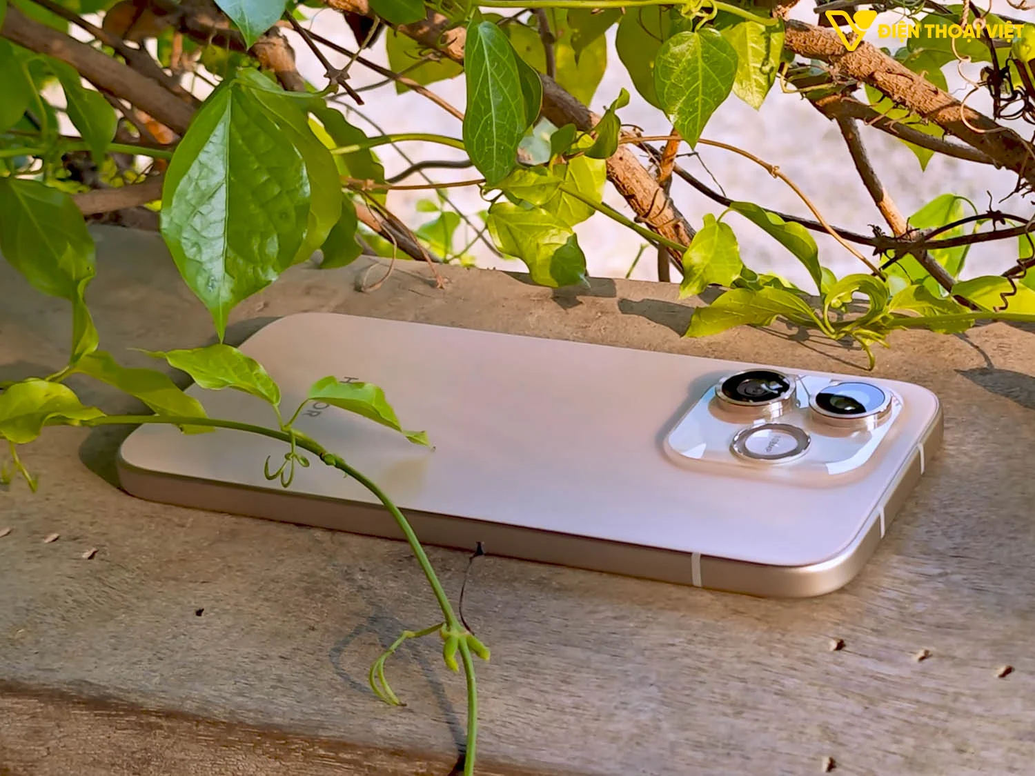 Cạnh trái và cạnh trên Honor 600 Lite