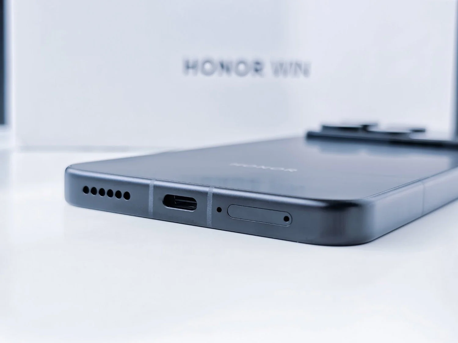 Pin 10.000 mAh siêu khủng