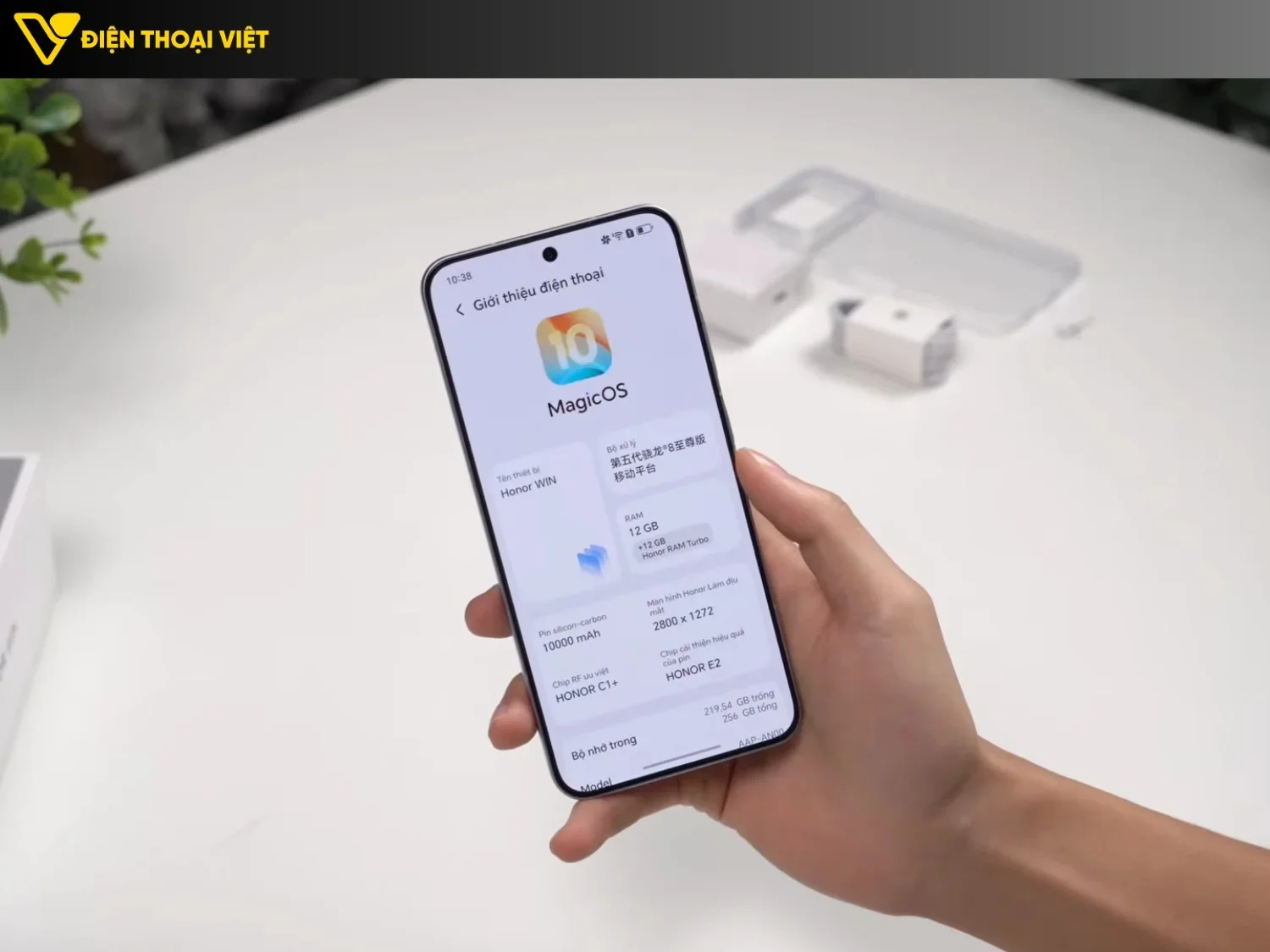 Honor WIN với màn hình 185Hz