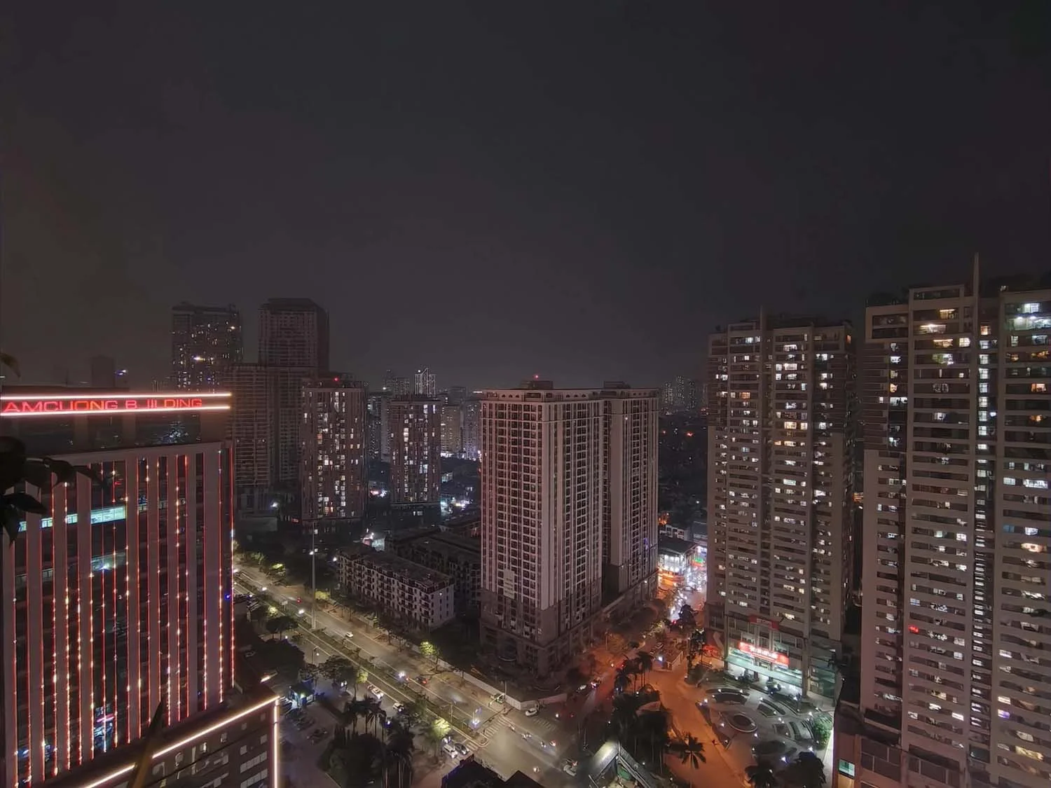 Ảnh chụp đêm góc siêu rộng