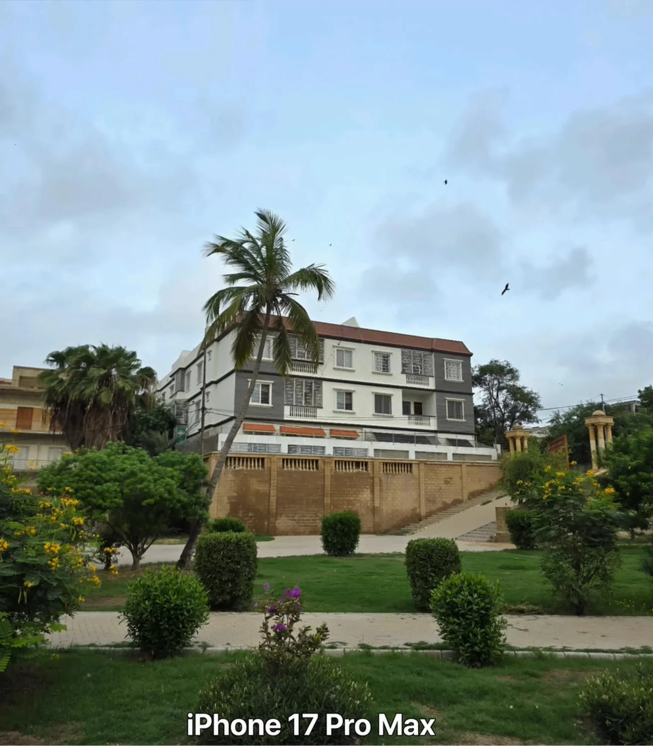 Ảnh phong cảnh đủ sáng zoom