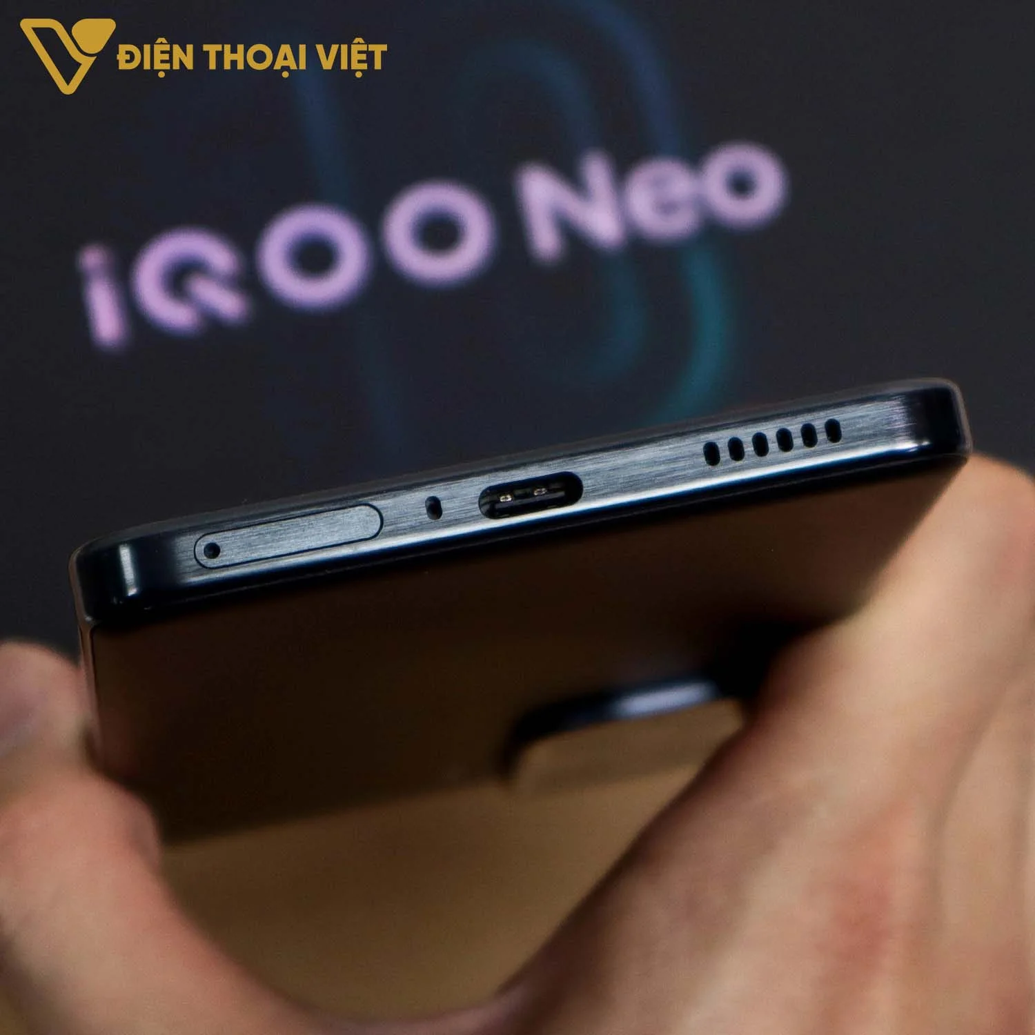 iqoo-neo-10-pro-canh-duoi