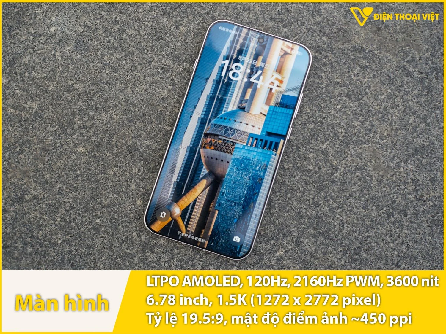 LTPO AMOLED 6,78 inch - 120Hz - 3600 nit