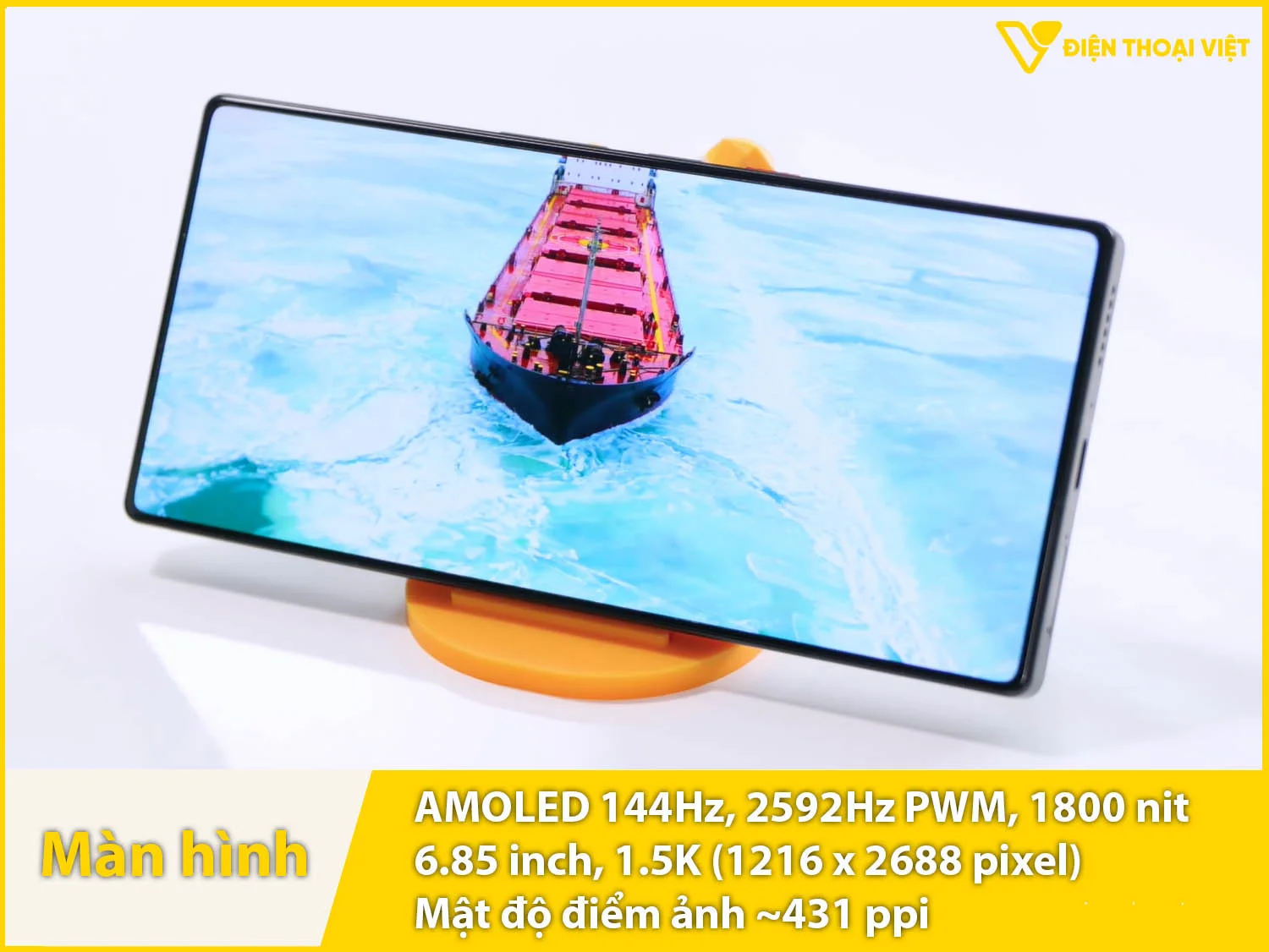 AMOLED 6,85 inch - 144Hz - 1800 nit