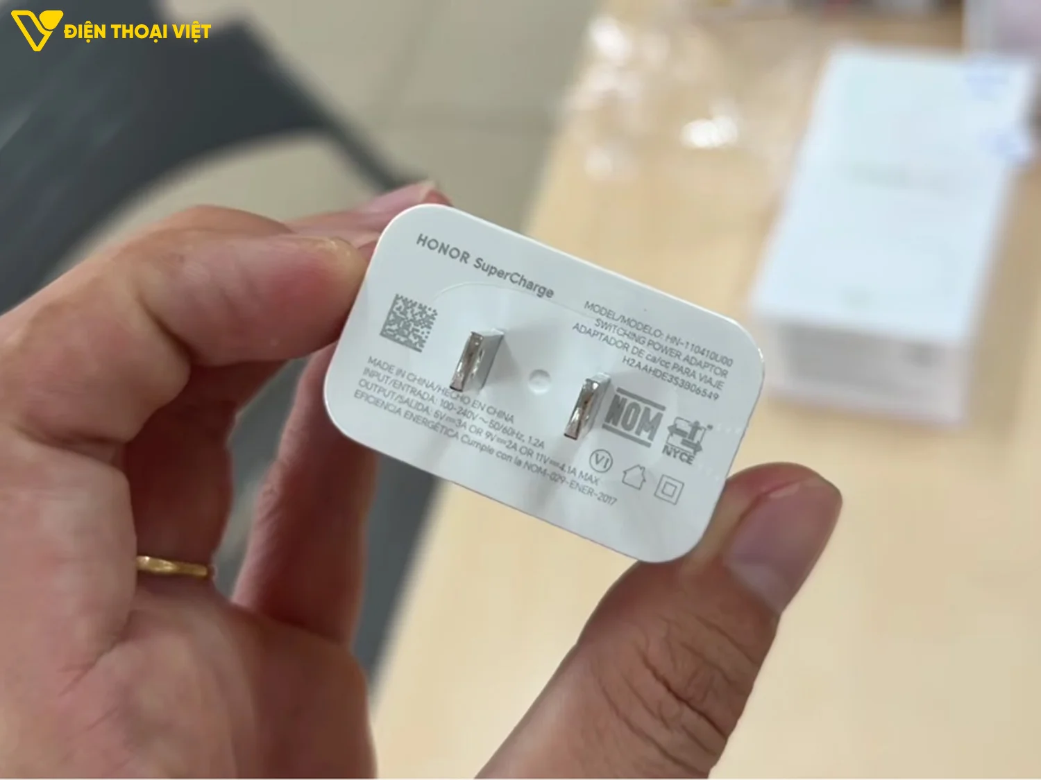 Pin 6520mAh và sạc 45W Honor 600 Lite